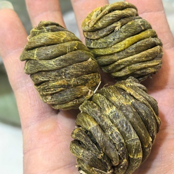 铁皮石斛花此花颜色鲜艳,无黑花死花、全干货